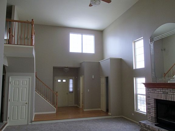 3rd image of 16823 Hazelwood Dr