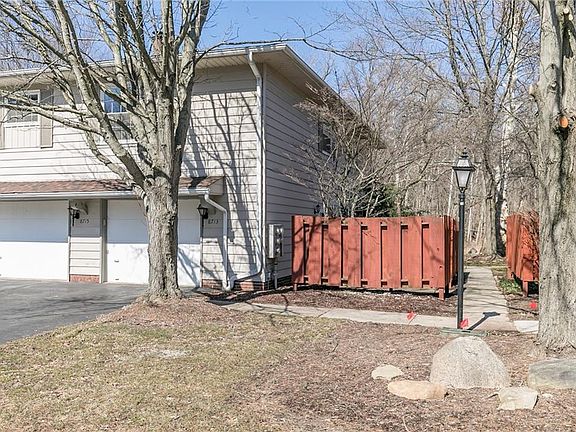2nd image of 8713 Fox Rest Dr #31