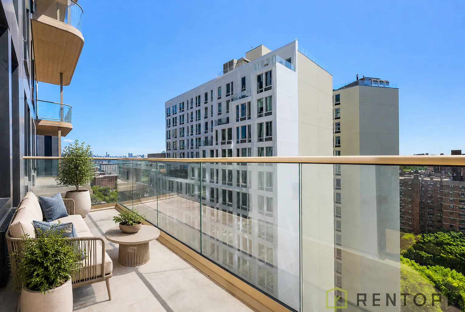 106 Fleet Place — Photo 3