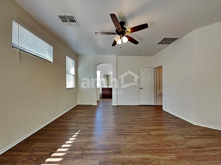 17578 W Ironwood St — Photo 12