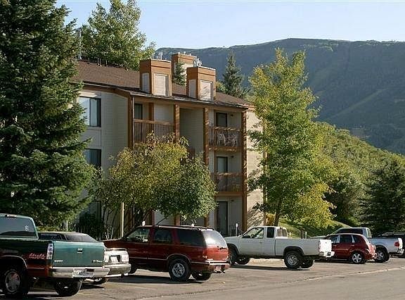 2nd image of 1640 Upper Iron Horse Loop #M-3