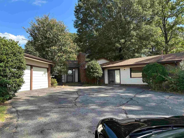2070 Ridgeway Rd, Memphis, TN 38119