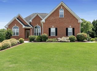 1460 Juniper Springs Trl SW, Loganville, GA