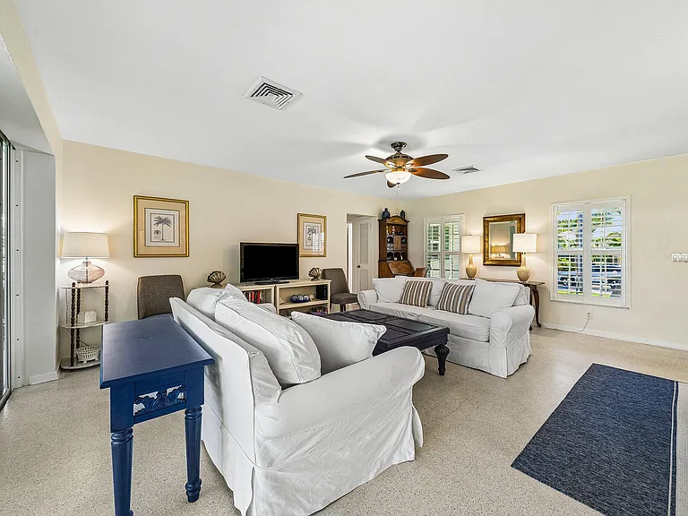 5550 Osprey Dr — Photo 11