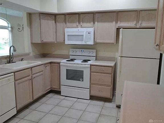 5th image of 3564 Sequoia Dr