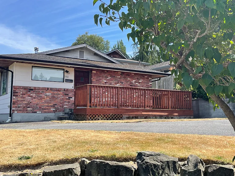 3311 Kromer Ave — Photo 1