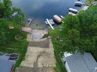 10418 King Rd, Davisburg, MI 48350