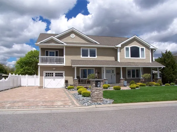 29 Sunset Lane, Patchogue, NY 11772