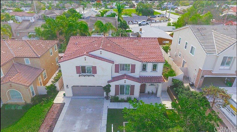 1st image of 638 Amarra Ln