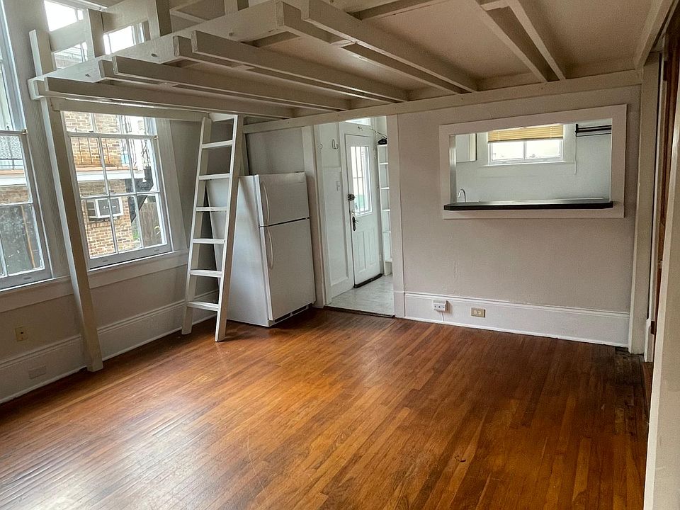 1st image of 3915 Prytania St APT B