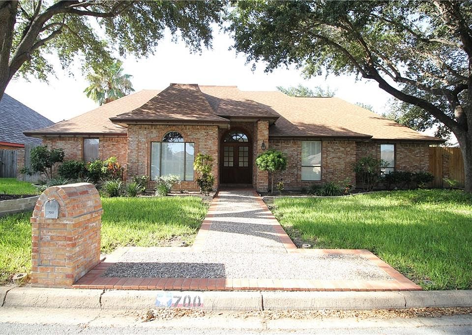 1st image of 700 Wisteria Ln