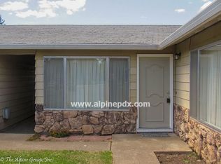 2725 N Davis Ct APT C, Cornelius, OR 97113
