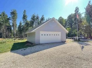 2333 Little Harbor Rd, Manistique, MI 49854