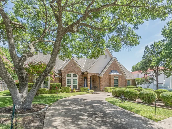 1614 Nob Hill Dr, Duncanville, TX 75137