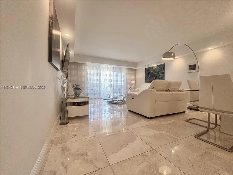 3800 S Ocean Dr #519 — Photo 11