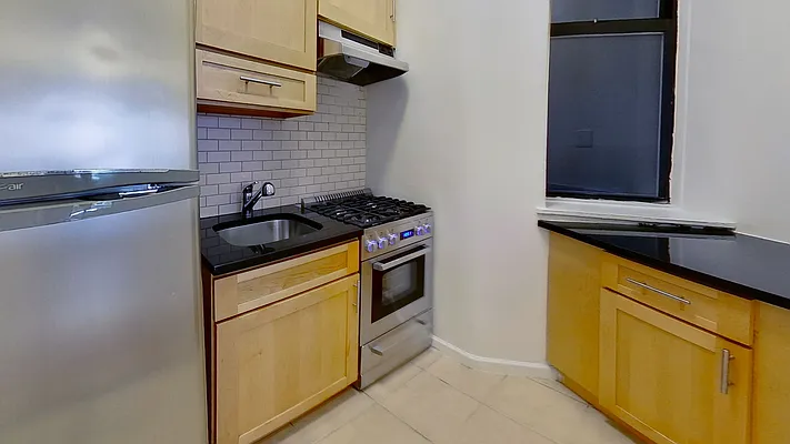 Rented by Compass | media 10