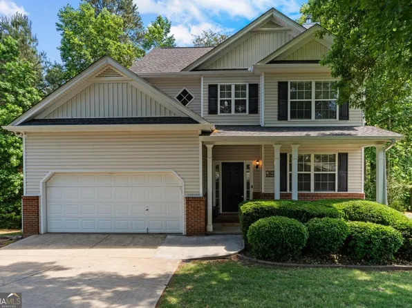305 Penfield Cir, Sugar Hill, GA 30518