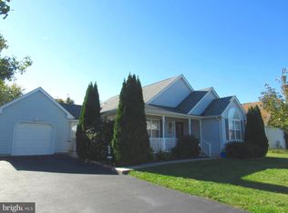 71 Raphael Rd, Smyrna, DE 19977