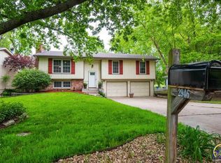 2946 SW Tutbury Town Rd, Topeka, KS 66614