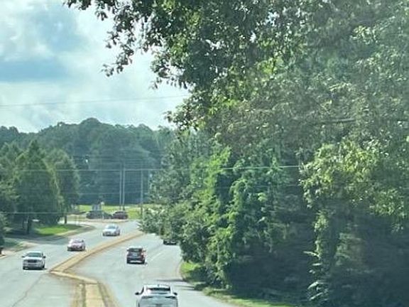 Exterior Neighborhood (street photo)