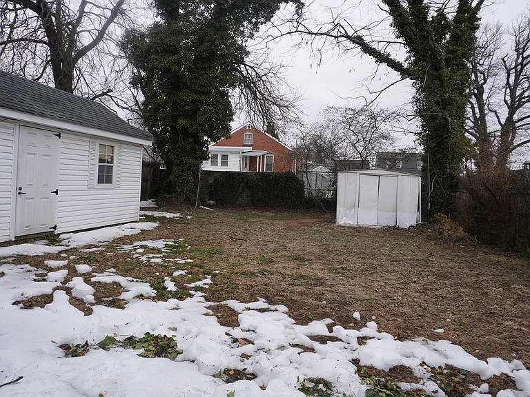 4320 Monroe St — Photo 29