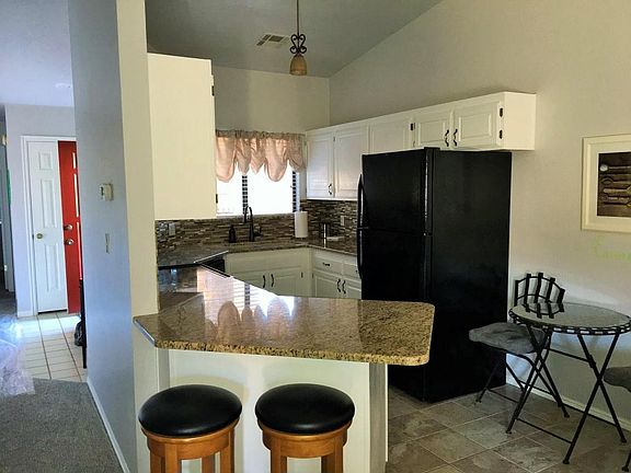 4th image of 799 W Idlewood Ln
