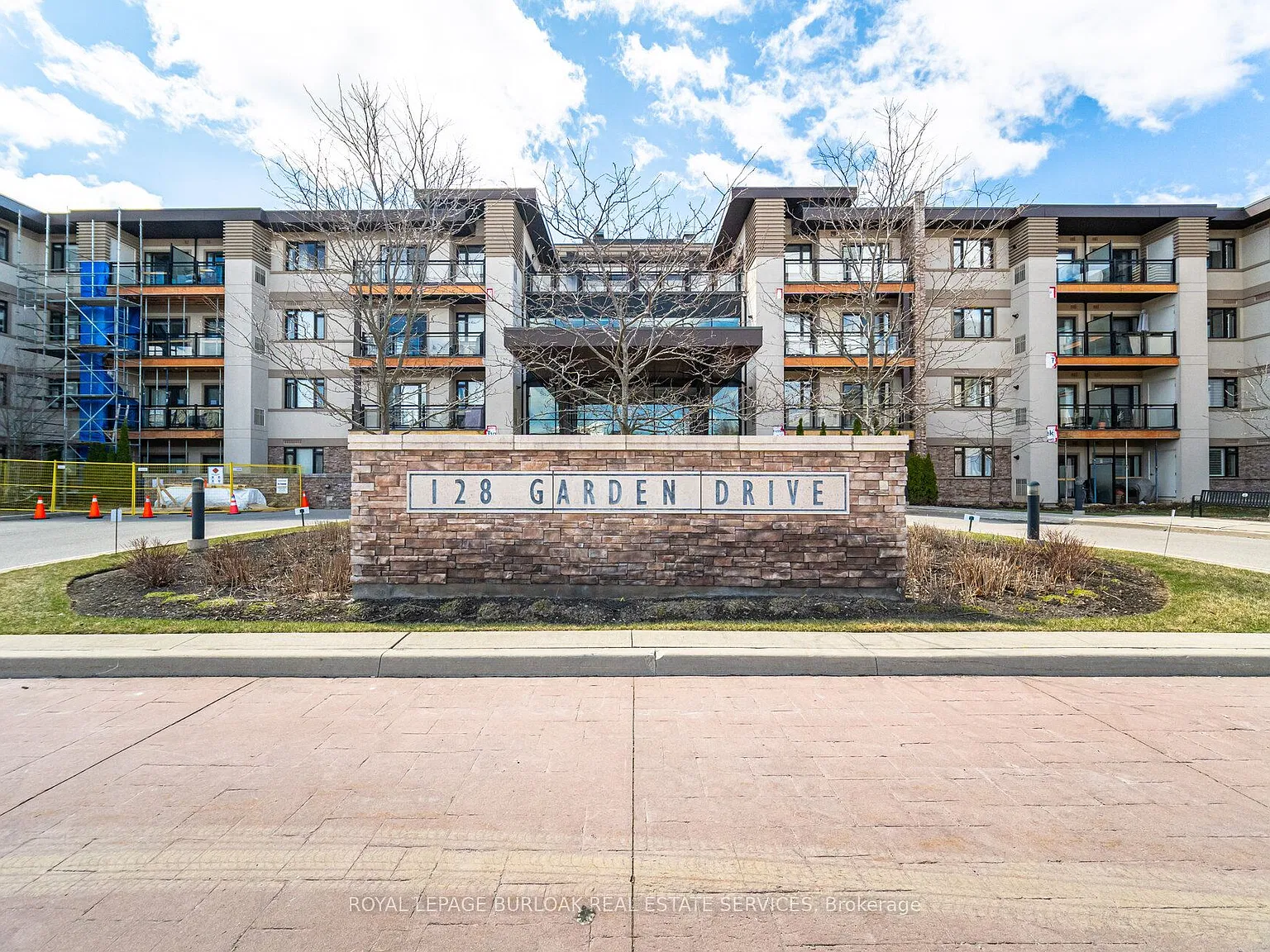 2 bed, $3,000 — Photo 2