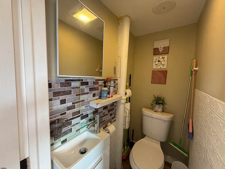 29 N Texas Ave — Photo 10