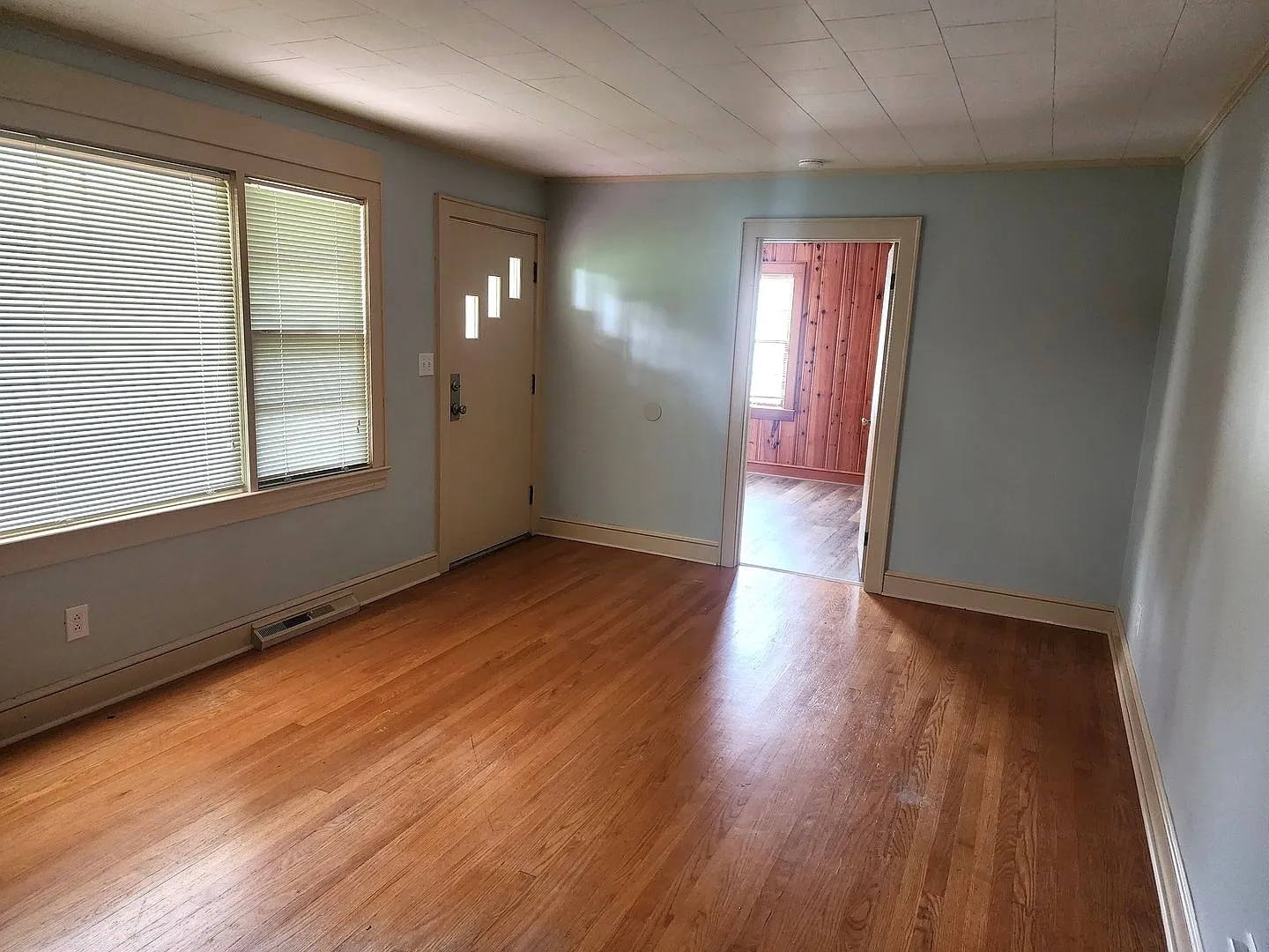 4 Bed 2 Bath Home Mount Airy, NC — Photo 4