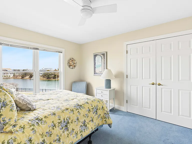 176 Beach Ln — Photo 23
