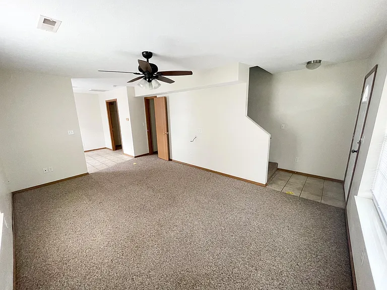 2217 N Pickwick Ave #1 — Photo 4