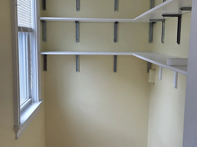 20 Clary St #3 — Photo 4