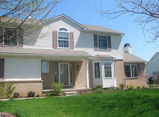 2223 Ore Creek Ln, Brighton, MI