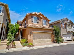 29388 Dakota Dr, Santa Clarita, CA 91354