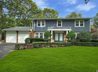 2 Peppermill Ct, Commack, NY 11725