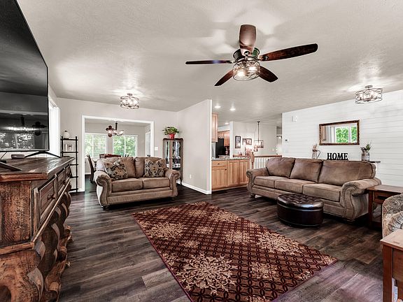 5th image of 64 Northwoods Drive