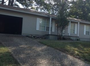 2 Greenmere Ln, North Little Rock, AR 72120