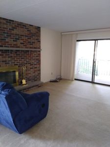 650 E Greenwich Ave APT 3-201, West Warwick, RI, 02893