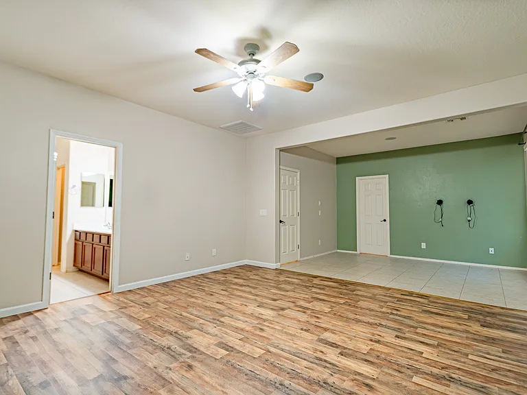 18433 W Sunnyslope Ln — Photo 14