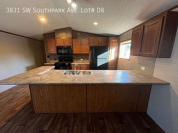 2nd image of 3831 SW South Park Ave #D8