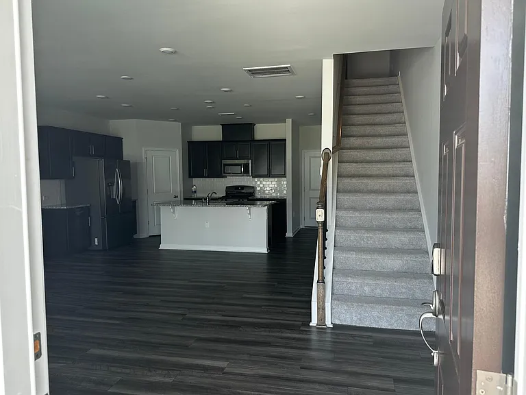 2412 Chert Ln — Photo 6