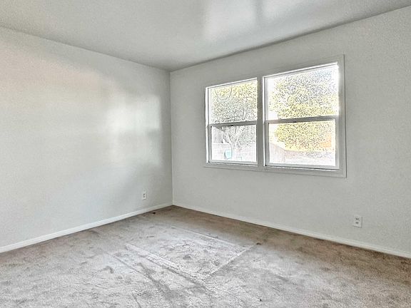 4th image of 208 Cordova Dr