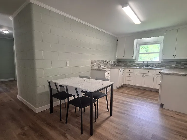 3718 Danube Ln — Photo 16