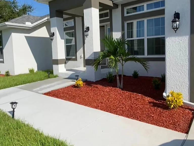 15329 Aldama Cir — Photo 2