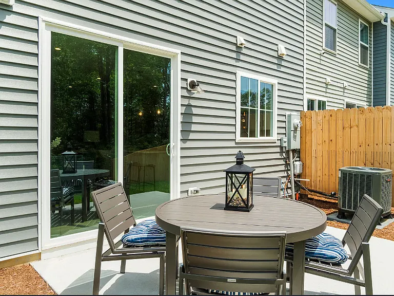 321 Brae Haven Dr #1 — Photo 3