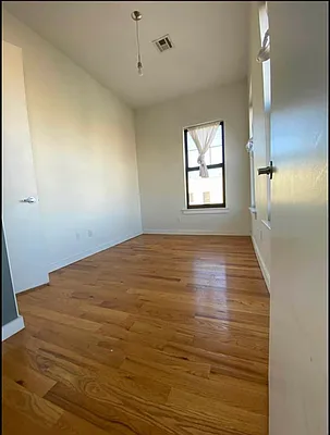 Rented by Hagstrom Management Inc | media 16