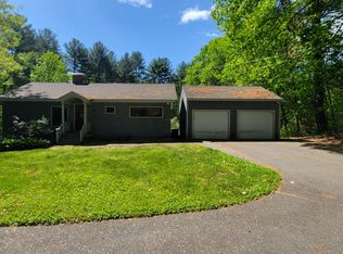 400 Brook St, Carlisle, MA 01741