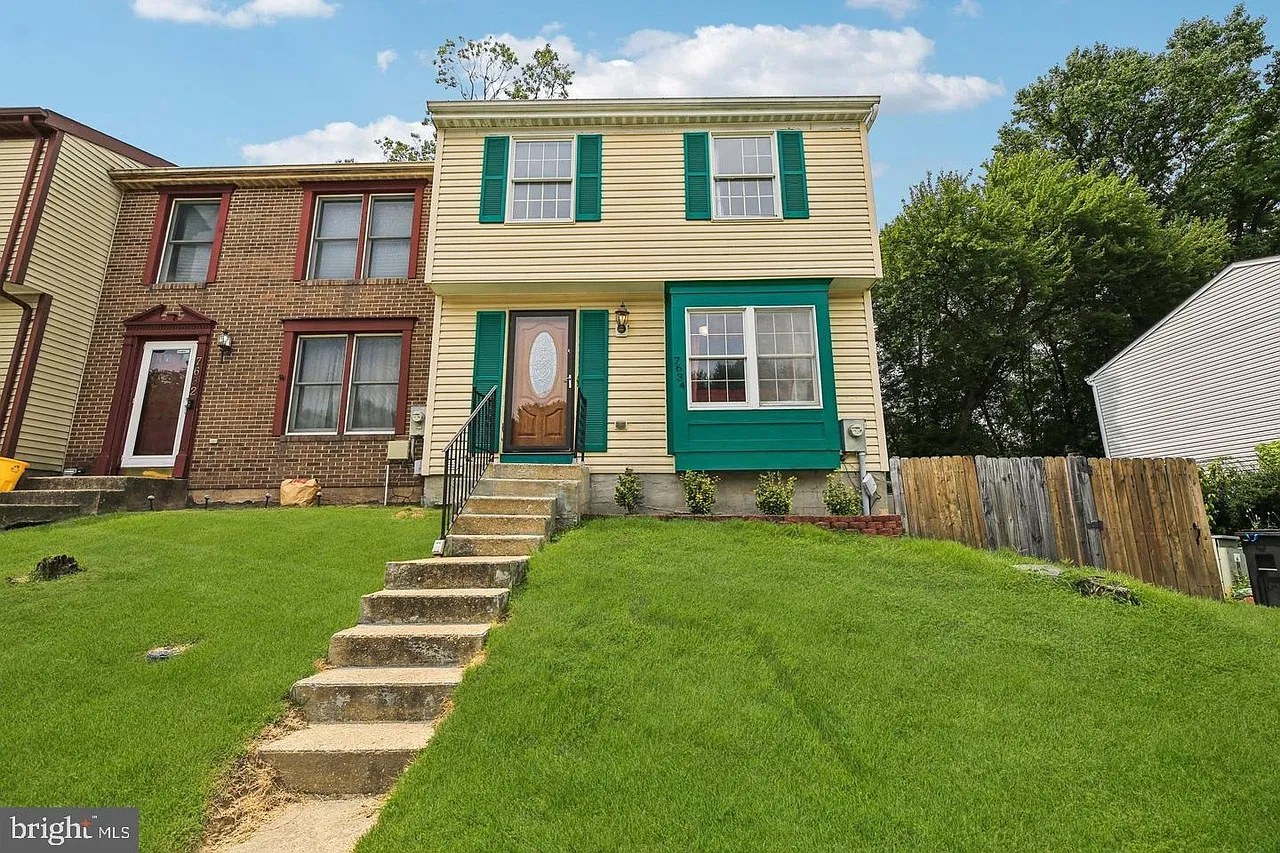 3 bed, 1620 sqft, $2,700 — Photo 1