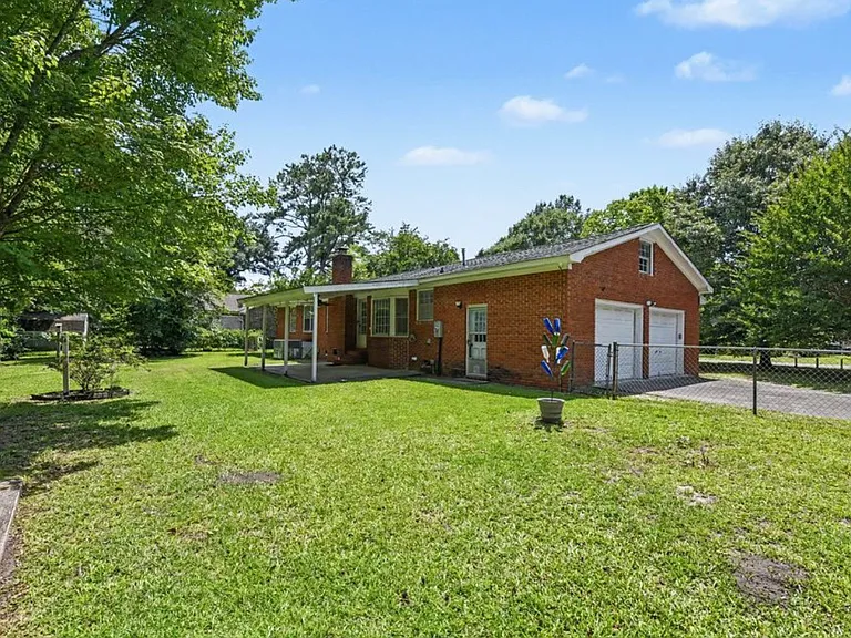 130 Sandtrap Rd — Photo 10