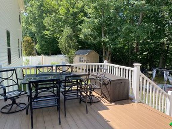 3rd image of 3512 Frederick Dr